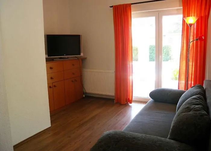 In - Balaton 20063 בית נופש *