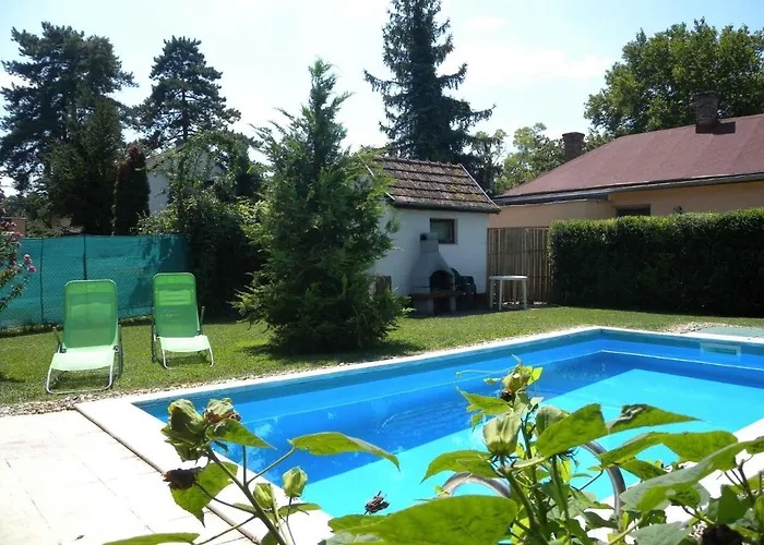 In - Balaton 20063 בית נופש שיופוק