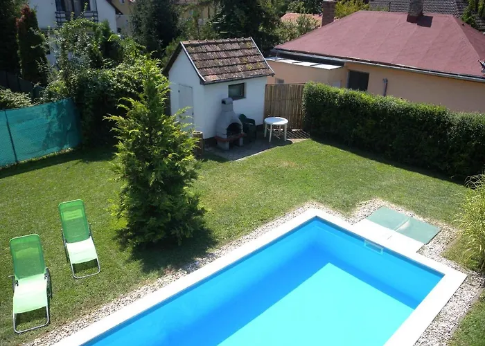 In - Balaton 20063 בית נופש שיופוק